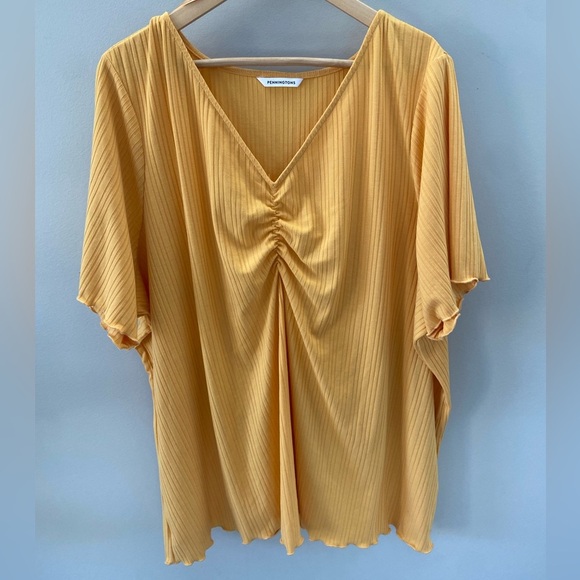 Penningtons Oversized Ruched V Neck Ruffle Hem Ribbed Short Sleeve Top - Picture 1 of 3